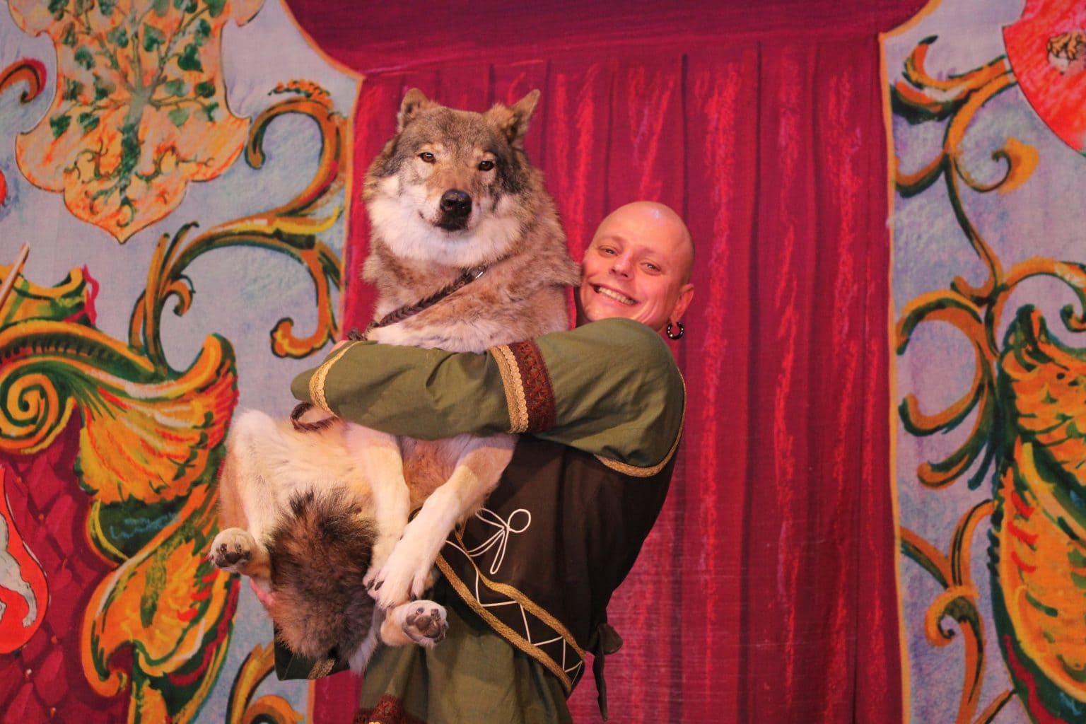 «Сергей Попов: нас всему научили сами волки»